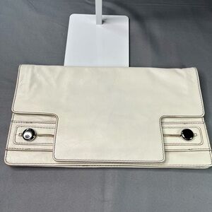 Banana Republic women’s leather cream clutch ivory and off white with silver